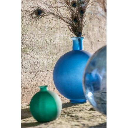 Florero de vidrio verde en forma de bola de 16x16x17 cm