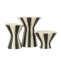 Vase à rayures en céramique blanche 24.5x24.5x30 cm Vase à rayures en céramique blanche 24.5x24.5x30 cm