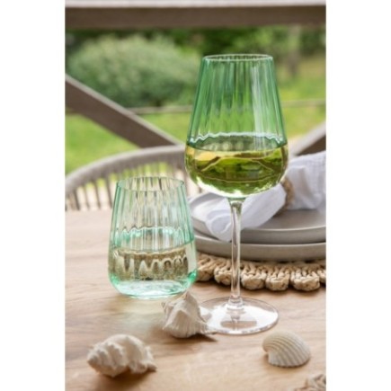 Verre à vin en verre vert 10x25 cm